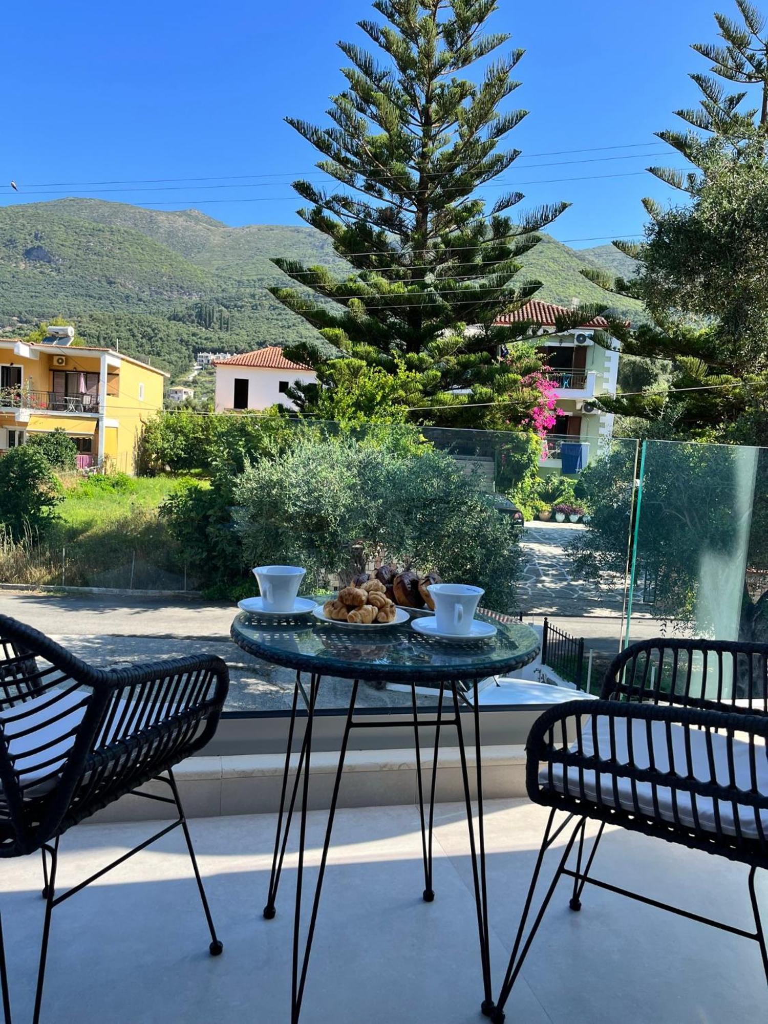 Maison Deluxe Studios And Apartment Parga Exteriör bild